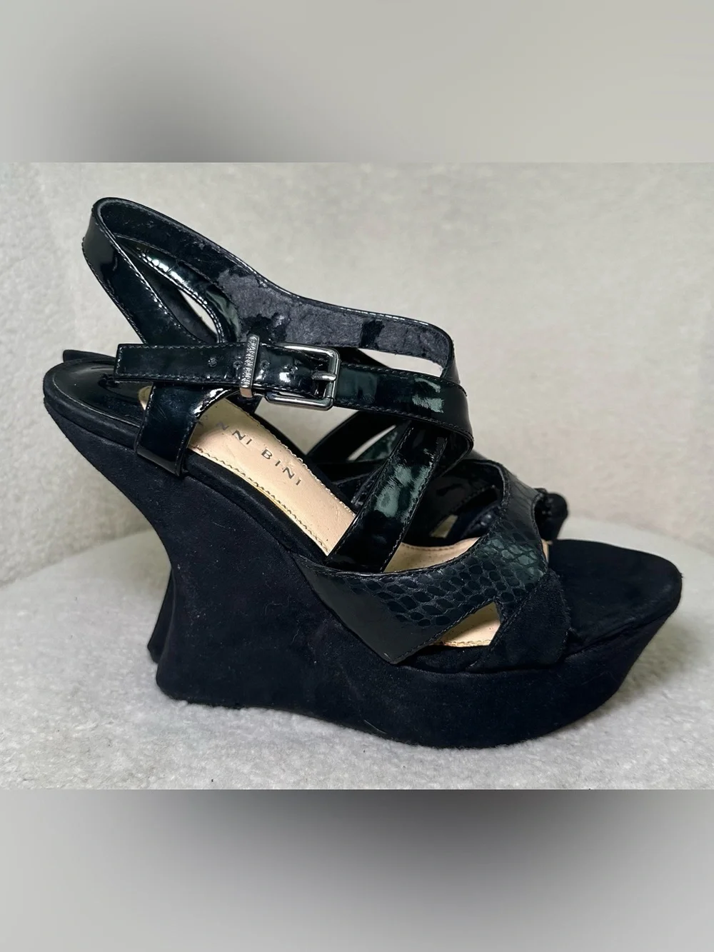 Gianni Bini Y2K Sculptural Curve Wedge Platform Black Strappy Club Bratz Sexy 6